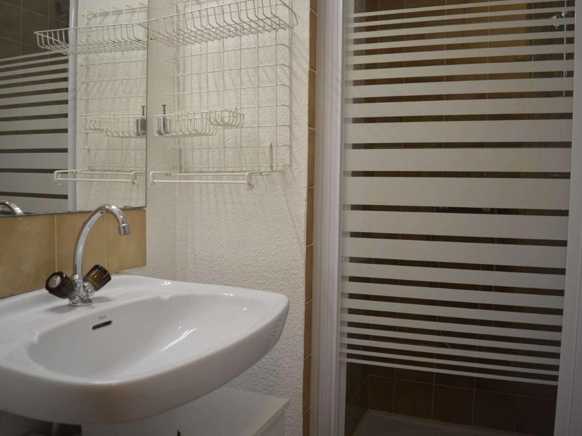 Studio Cabine A St-Raphael Avec Terrasse Et Parking, A 100M De La Plage - Fr-1-226A-23 Saint-Raphaël Zewnętrze zdjęcie