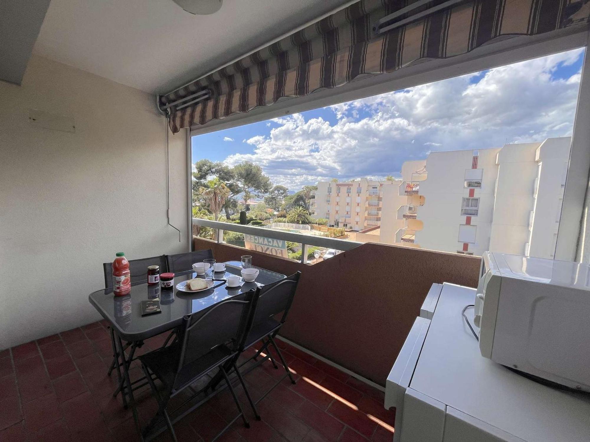 Studio Cabine A St-Raphael Avec Terrasse Et Parking, A 100M De La Plage - Fr-1-226A-23 Saint-Raphaël Zewnętrze zdjęcie