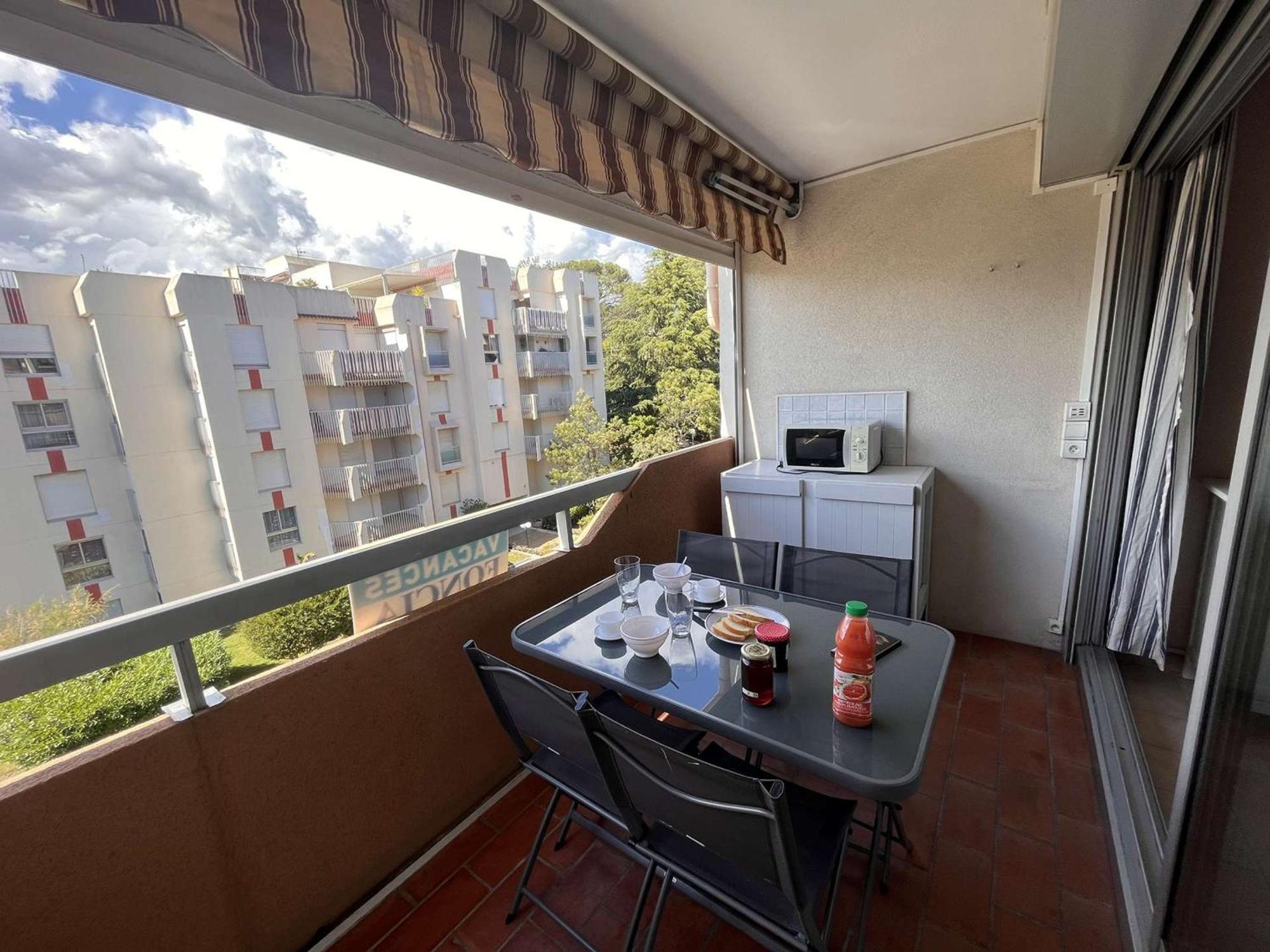 Studio Cabine A St-Raphael Avec Terrasse Et Parking, A 100M De La Plage - Fr-1-226A-23 Saint-Raphaël Zewnętrze zdjęcie